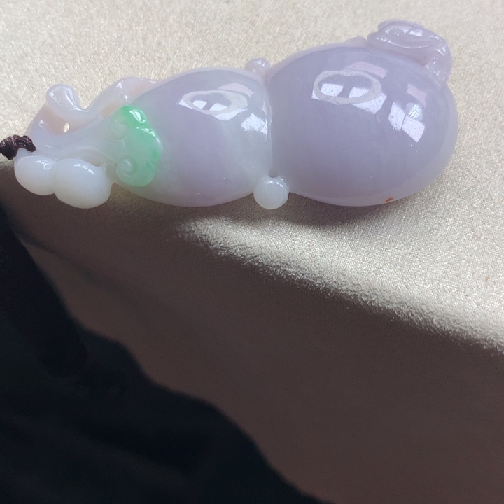 翡翠未镶嵌颈饰吊坠