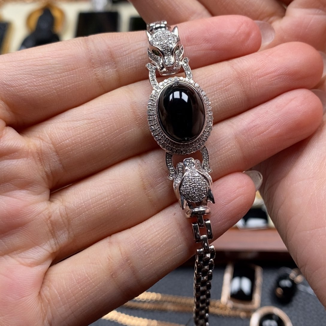 翡翠手链18K金镶嵌。*？蛋面