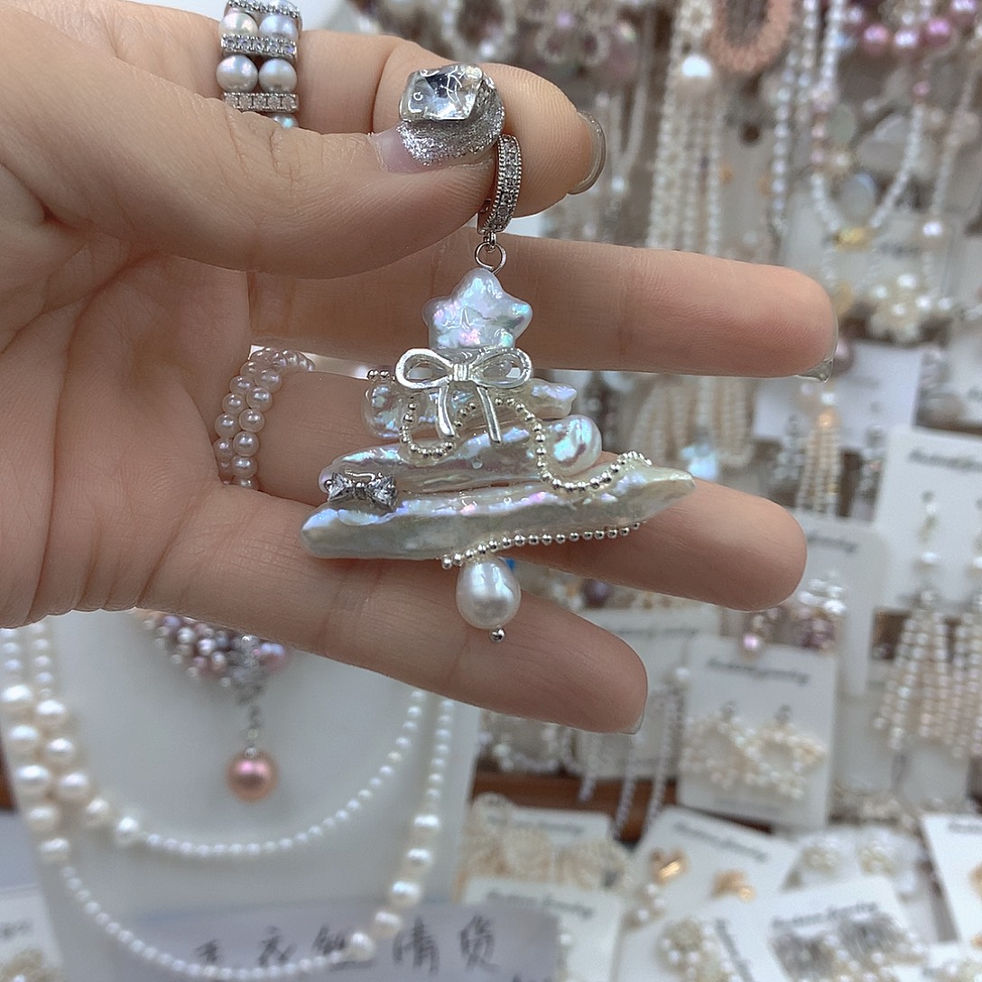 淡水珍珠银S925镶嵌耳饰