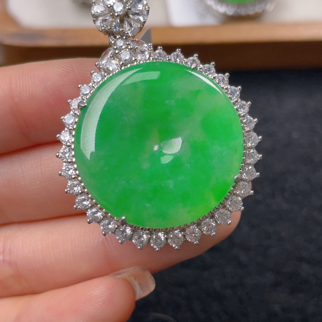 翡翠颈饰银S925镶嵌b b n n