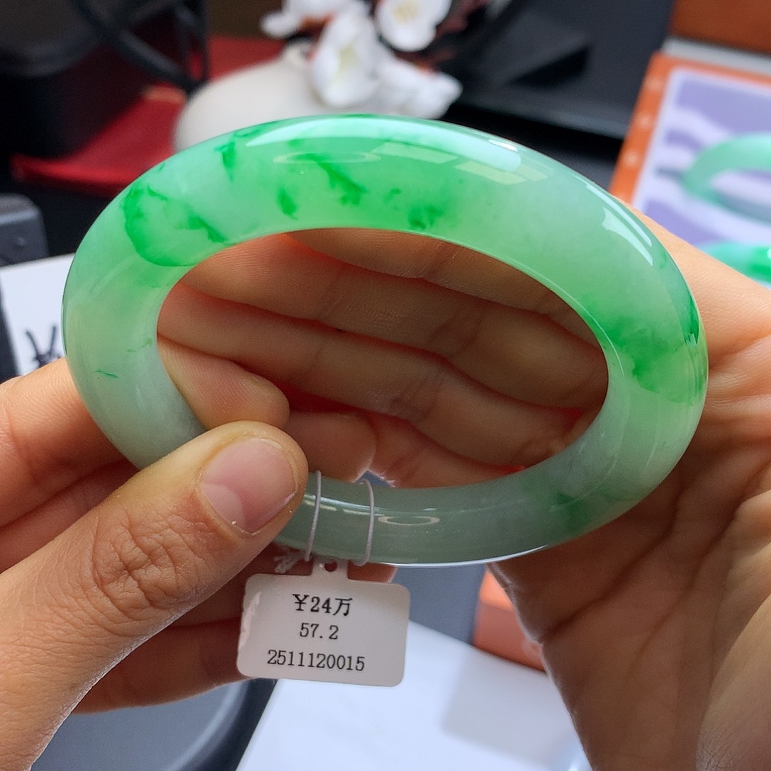 未镶嵌手镯翡翠57冰阳金丝绿圆条