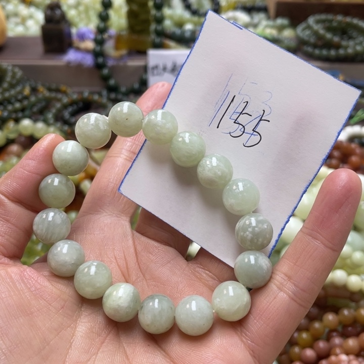 未镶嵌蛇纹石玉手链