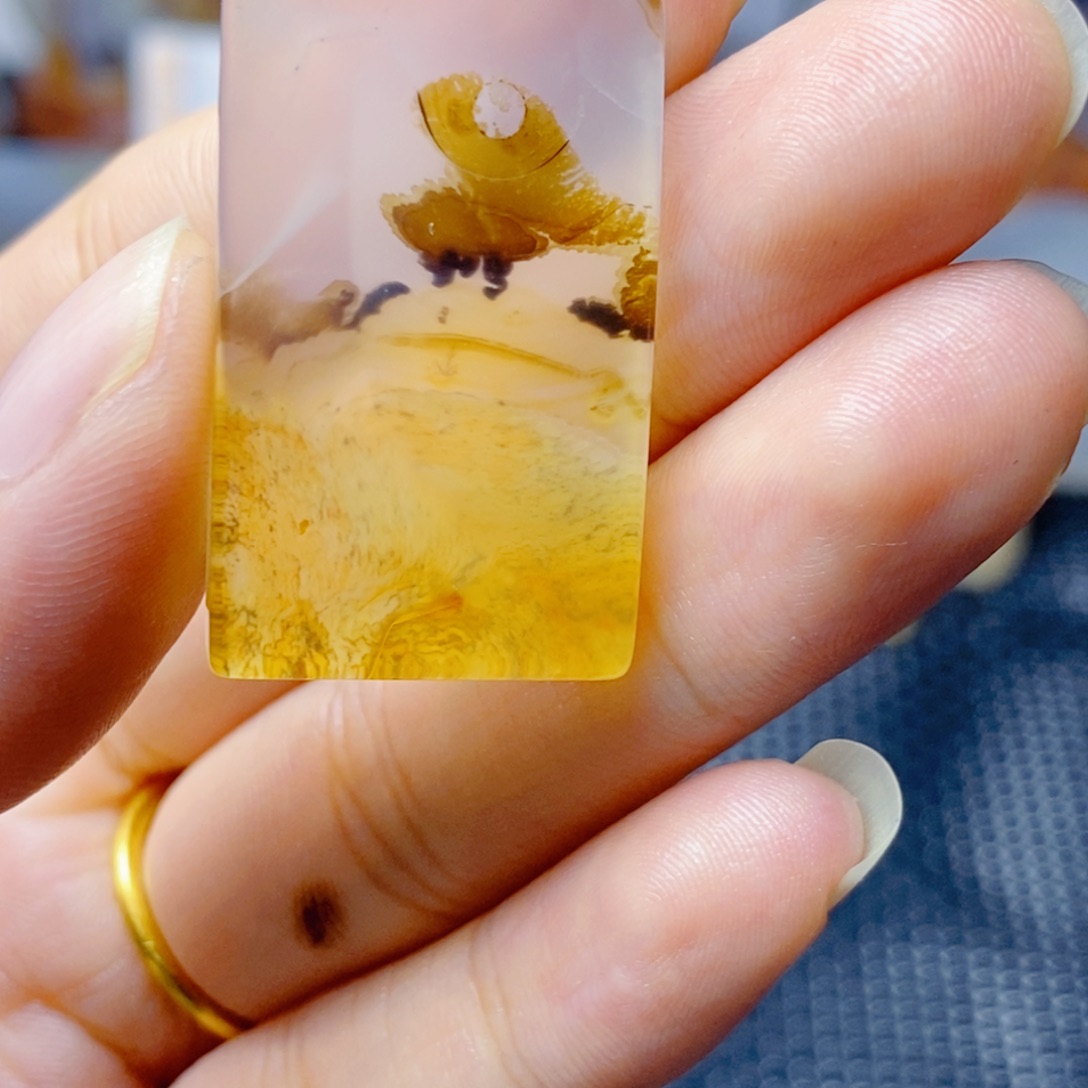 玛瑙/玉髓未镶嵌珠宝奇石