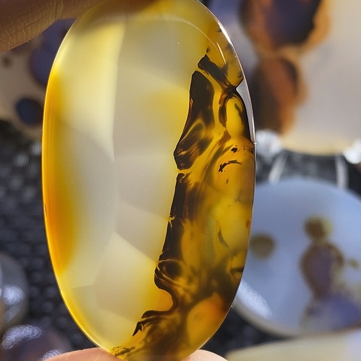 未镶嵌颈饰玛瑙/玉髓小**子