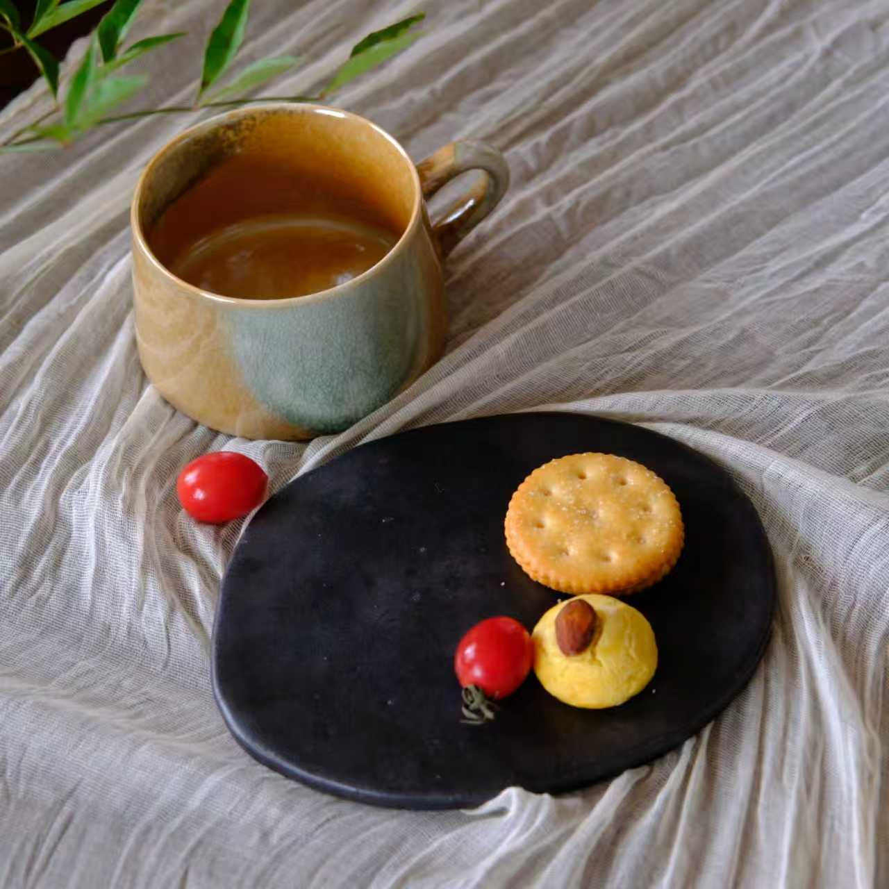 小喜宅 手工蛋蛋平盘（微瑕）+三彩咖啡杯（微瑕）