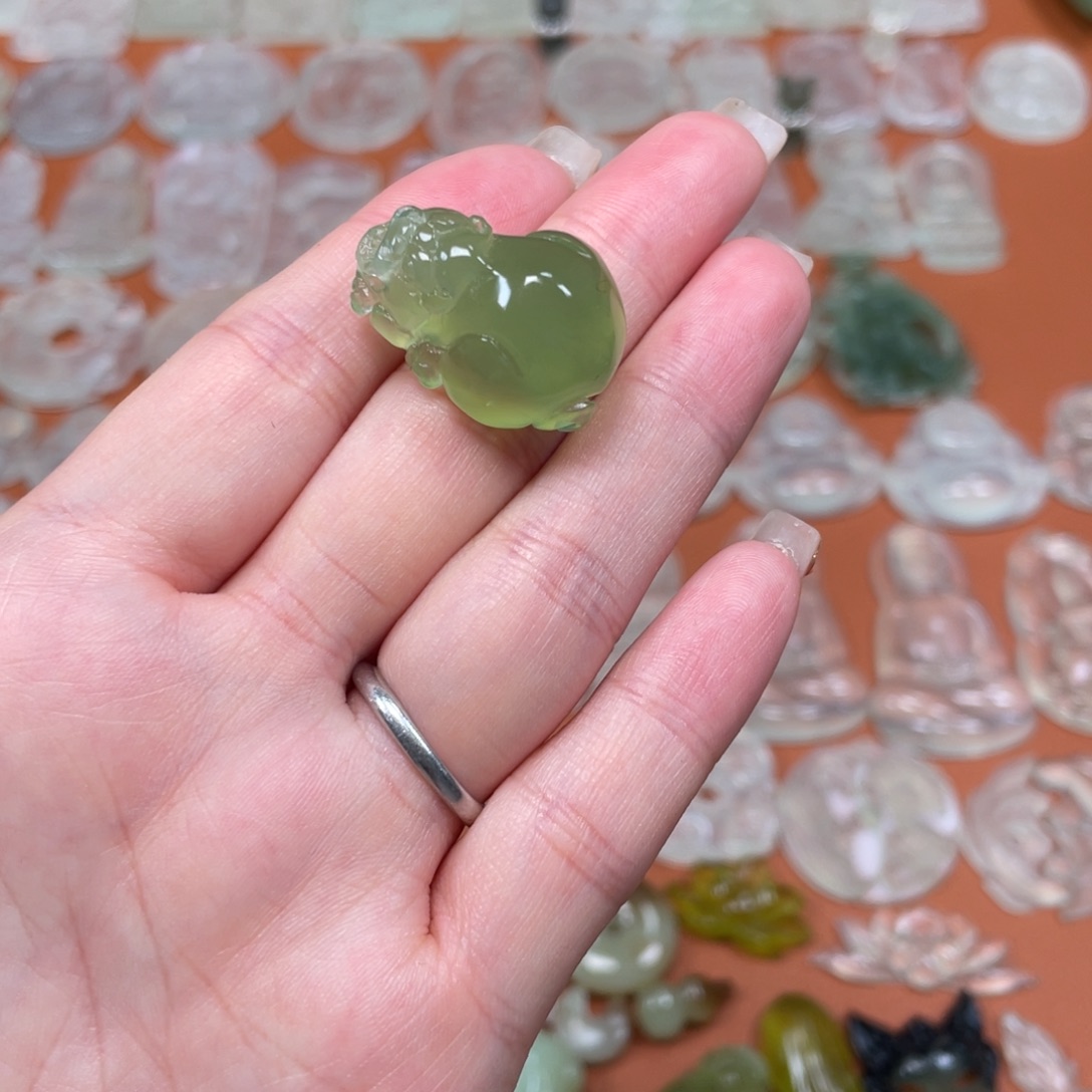 坏***魔蛇纹石玉银S925镶嵌颈饰