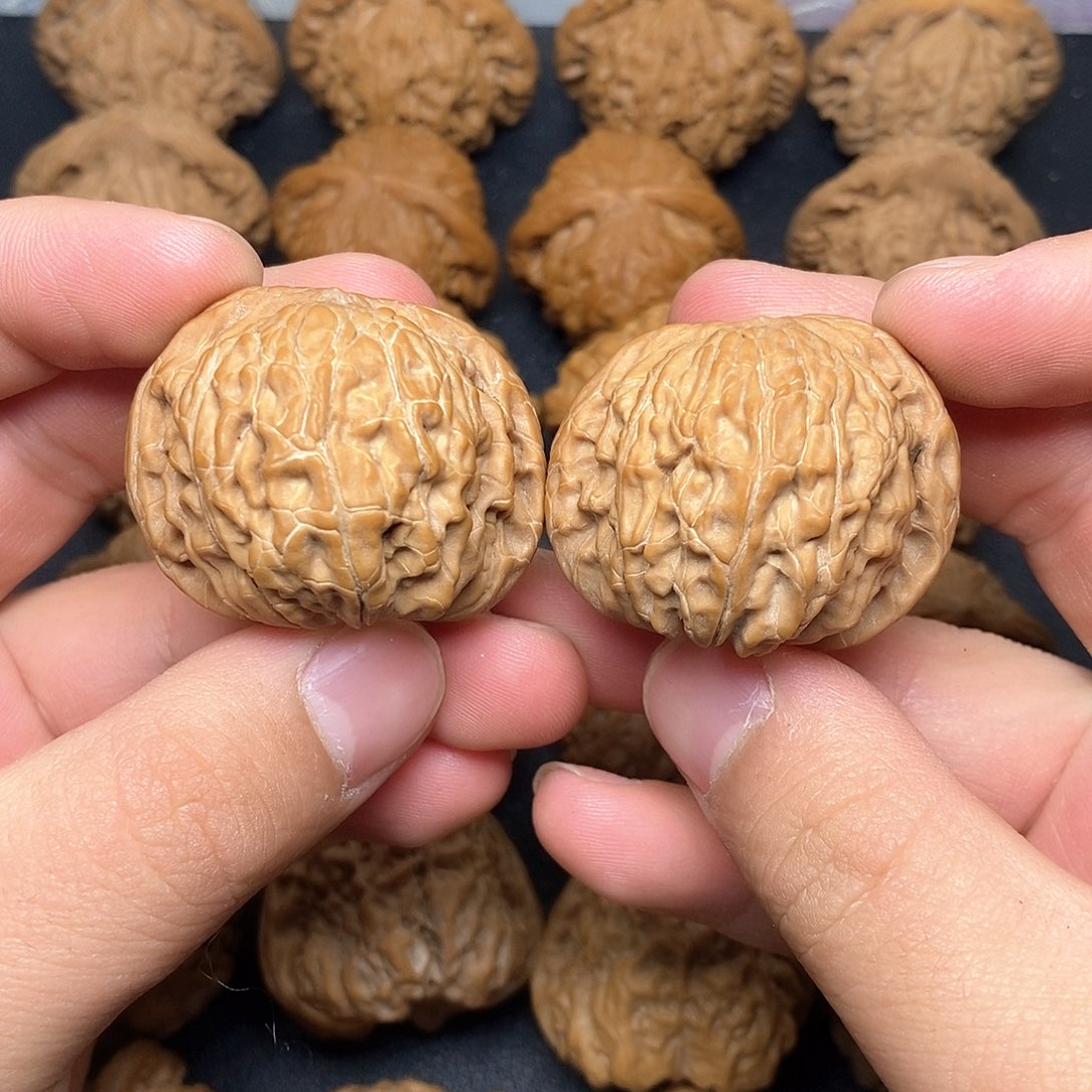 文玩核桃把件39对歪球磨