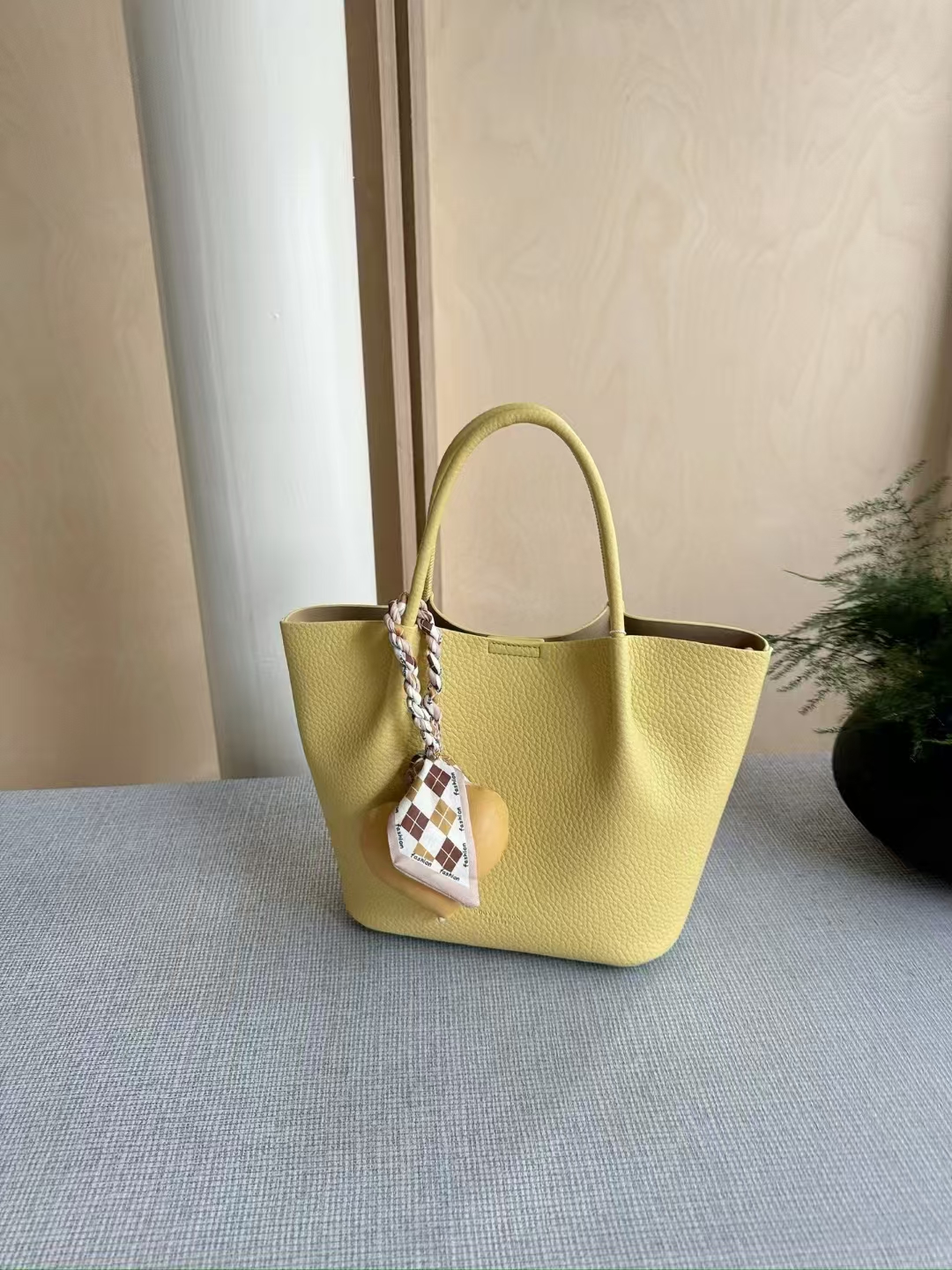 简约风小众大容量方形纯色腋下托特包单肩轻奢潮流