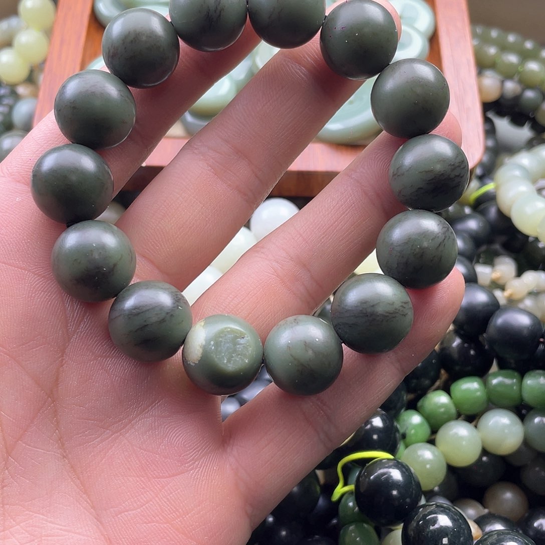 和田玉手串未镶嵌