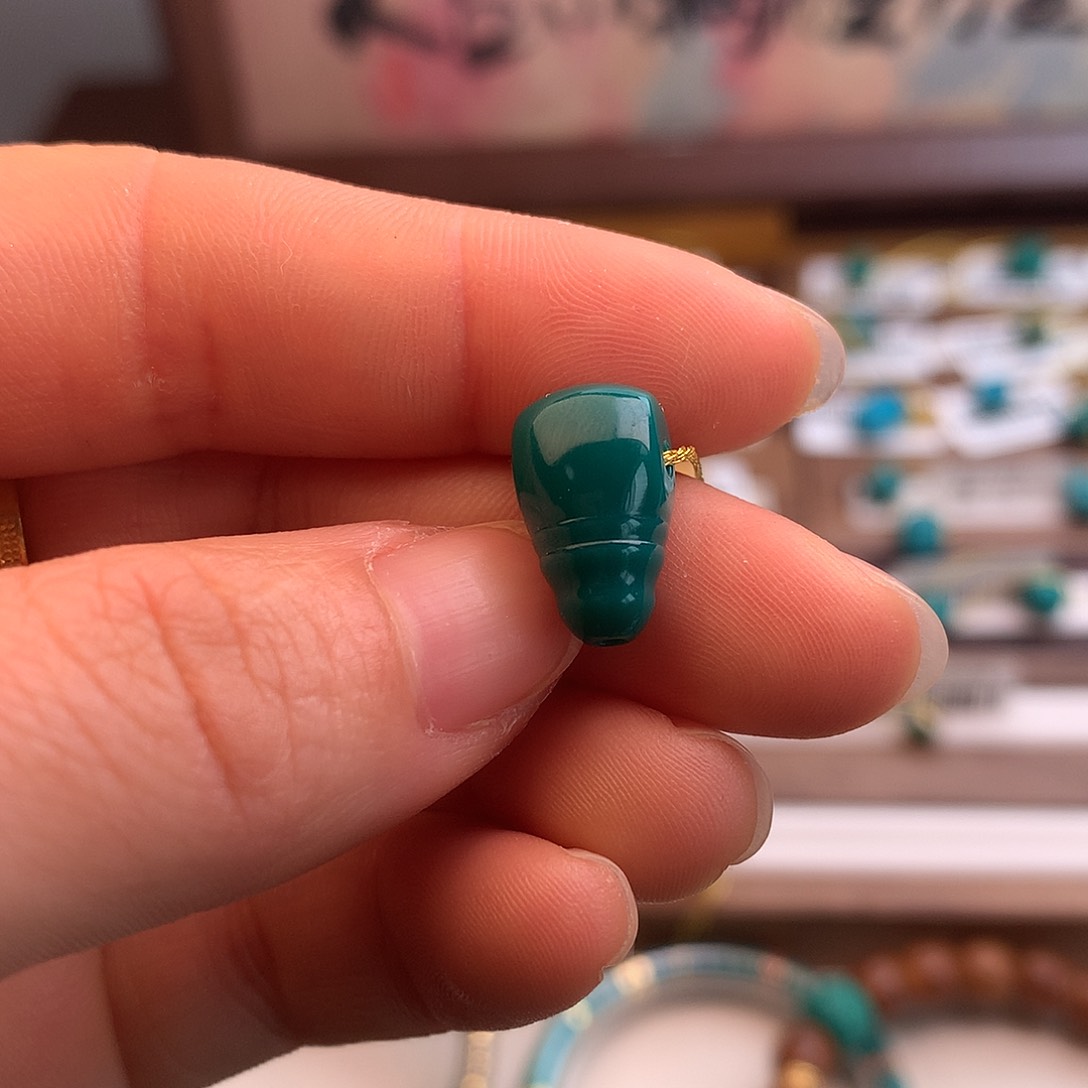 绿松石配饰未镶嵌肉*馍