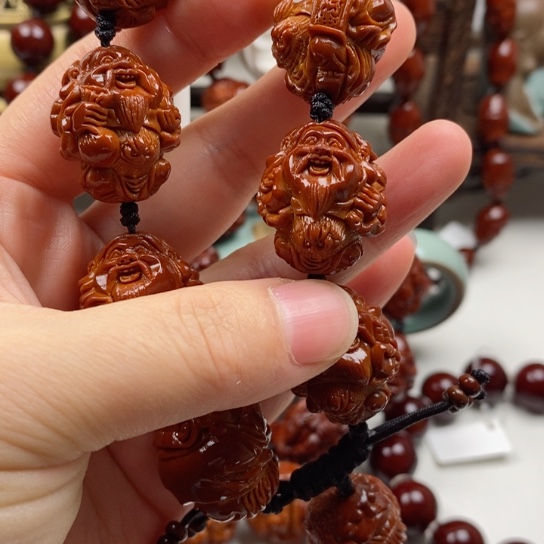 橄榄核吊坠与****”回血回血