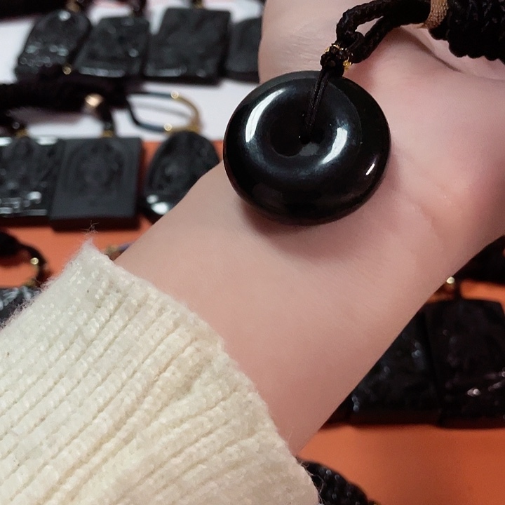 翡翠挂件未镶嵌笨*渣