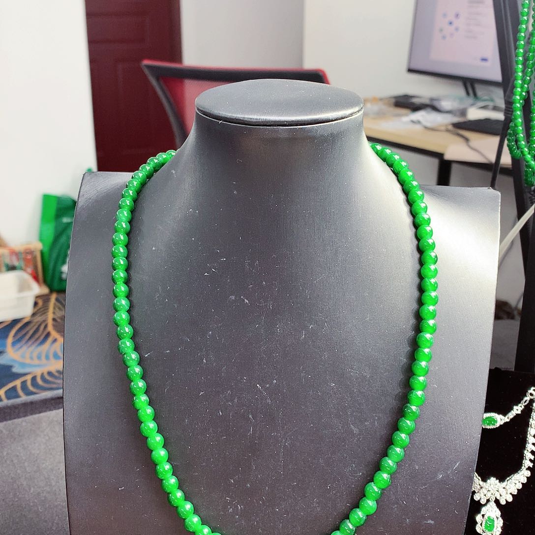 翡翠手链未镶嵌翡翠