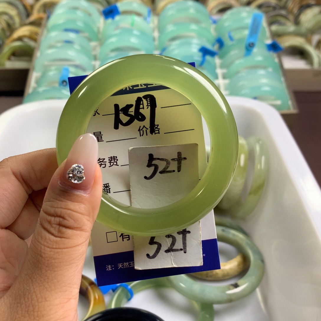 蛇纹石玉未镶嵌手镯1567