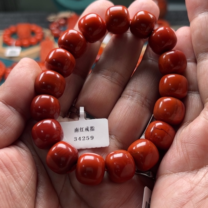 南红玛瑙手链未镶嵌