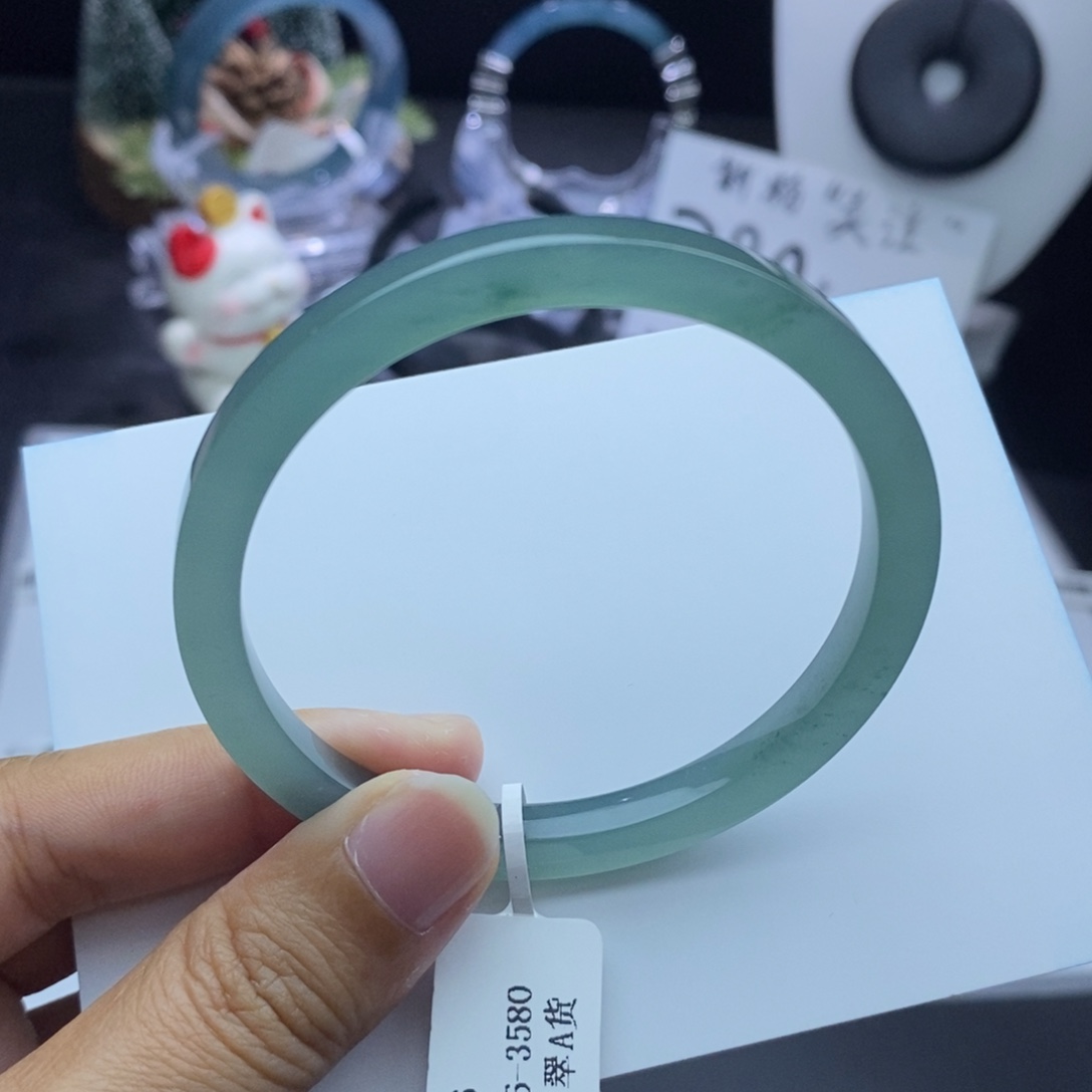 定制翡翠未镶嵌成品买断飘花晴水绿56