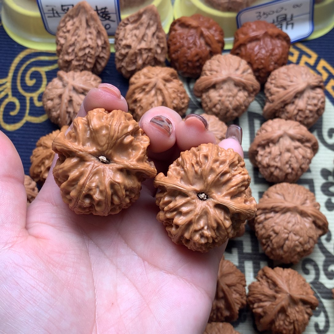 文玩核桃吊坠苹果圆