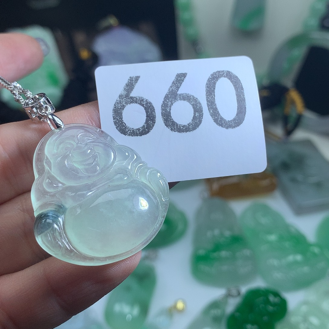 翡翠未镶嵌吊坠(赠链)