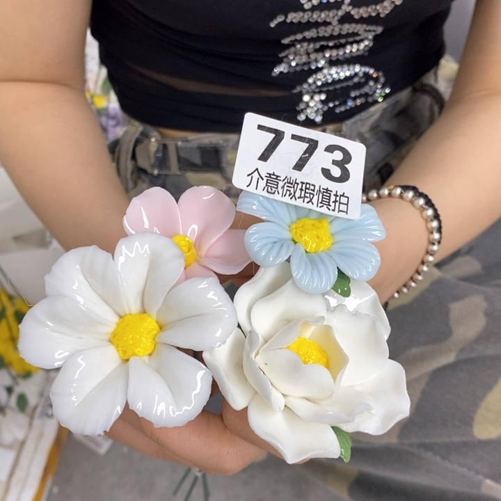 摆件陶瓷材料加工