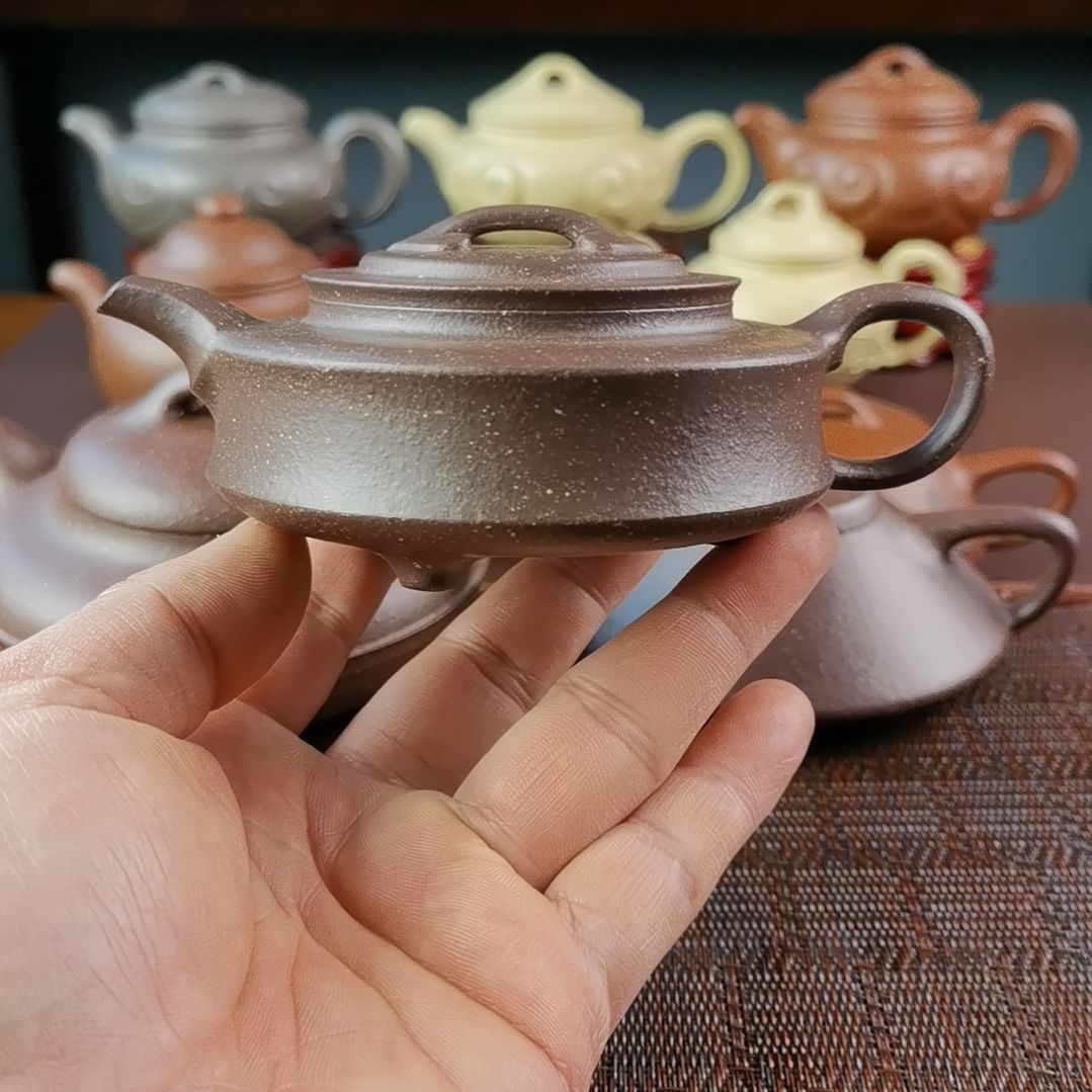紫砂茶壶桃花泥三足周盘180CC国工