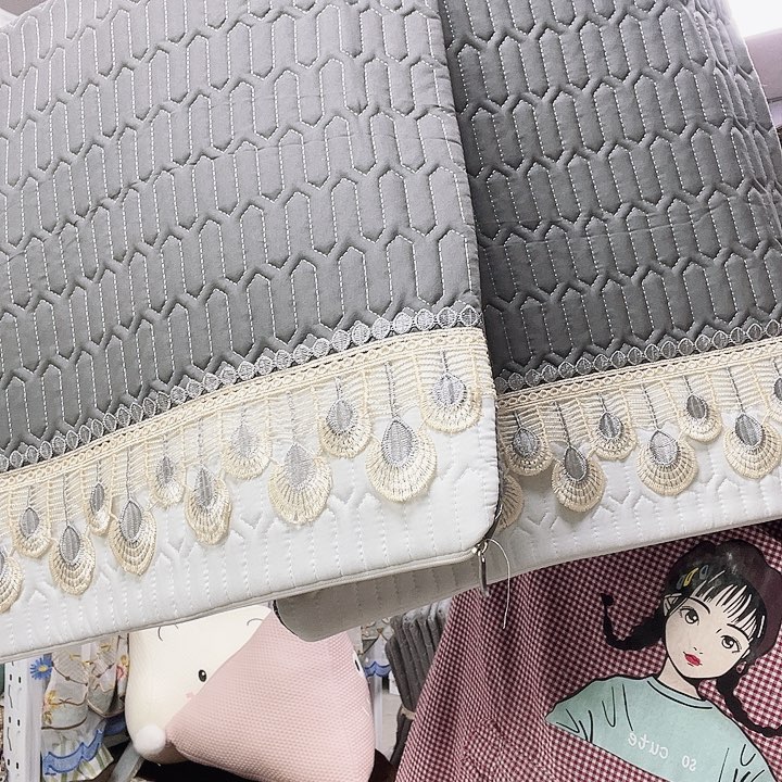 毛绒啦咯啦咯啦咯啦咯啦