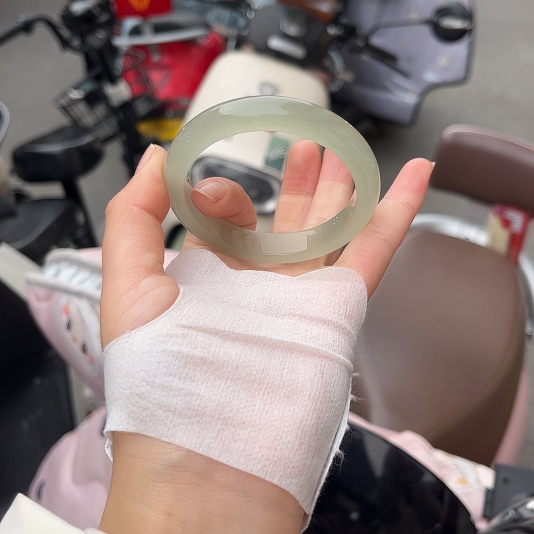 转***爱东陵石未镶嵌手镯不退不换