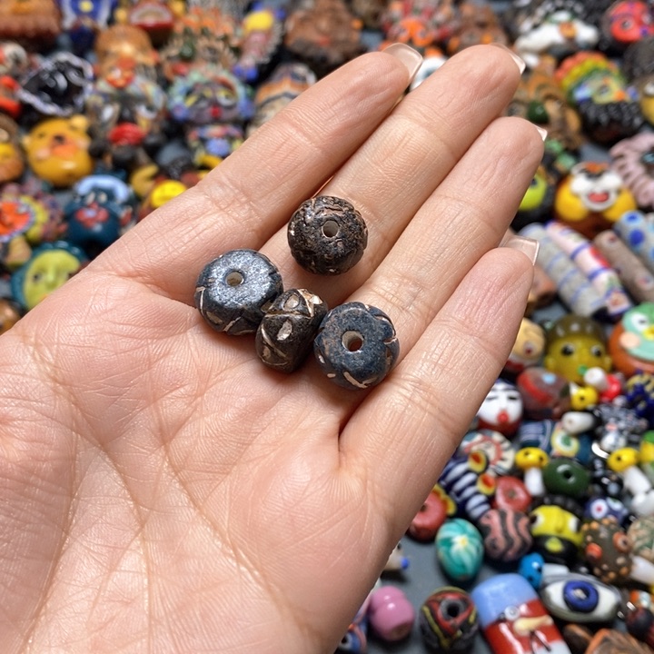 琉璃颈饰印度尼西亚淘泥珠四个