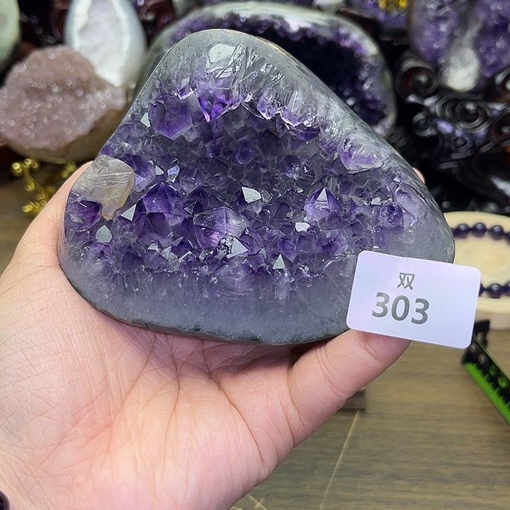 未镶嵌水晶大型摆件（非配饰）方解石