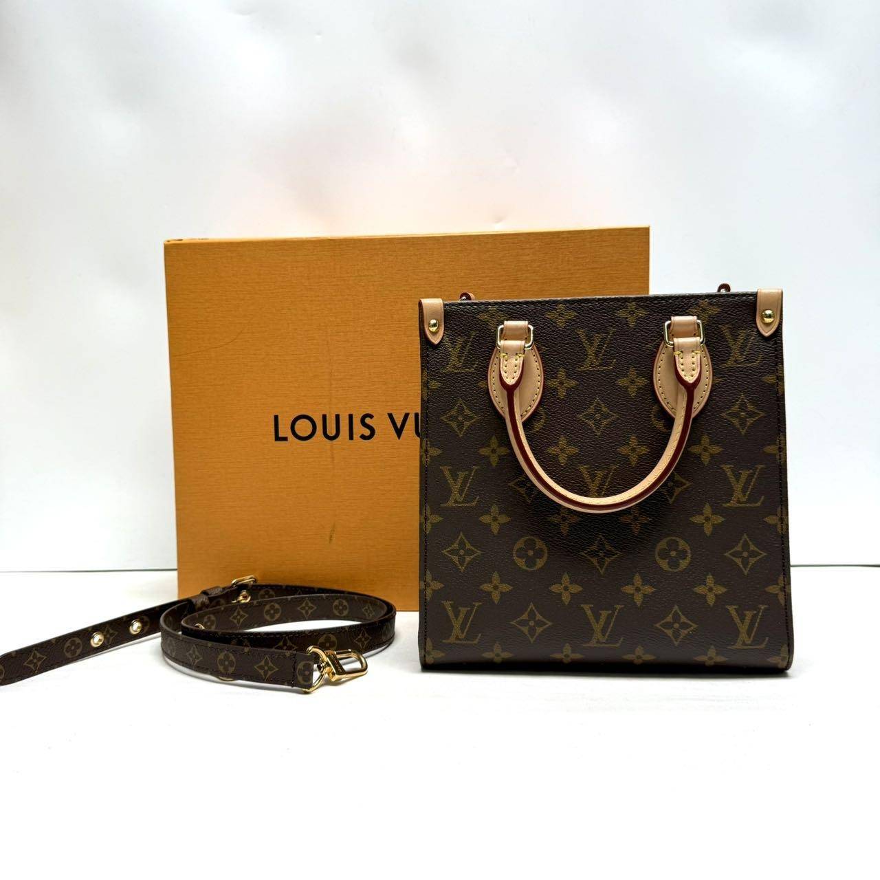 胖虎安安/路易威登/95新/公价0/箱包/两用包/31B2501200179