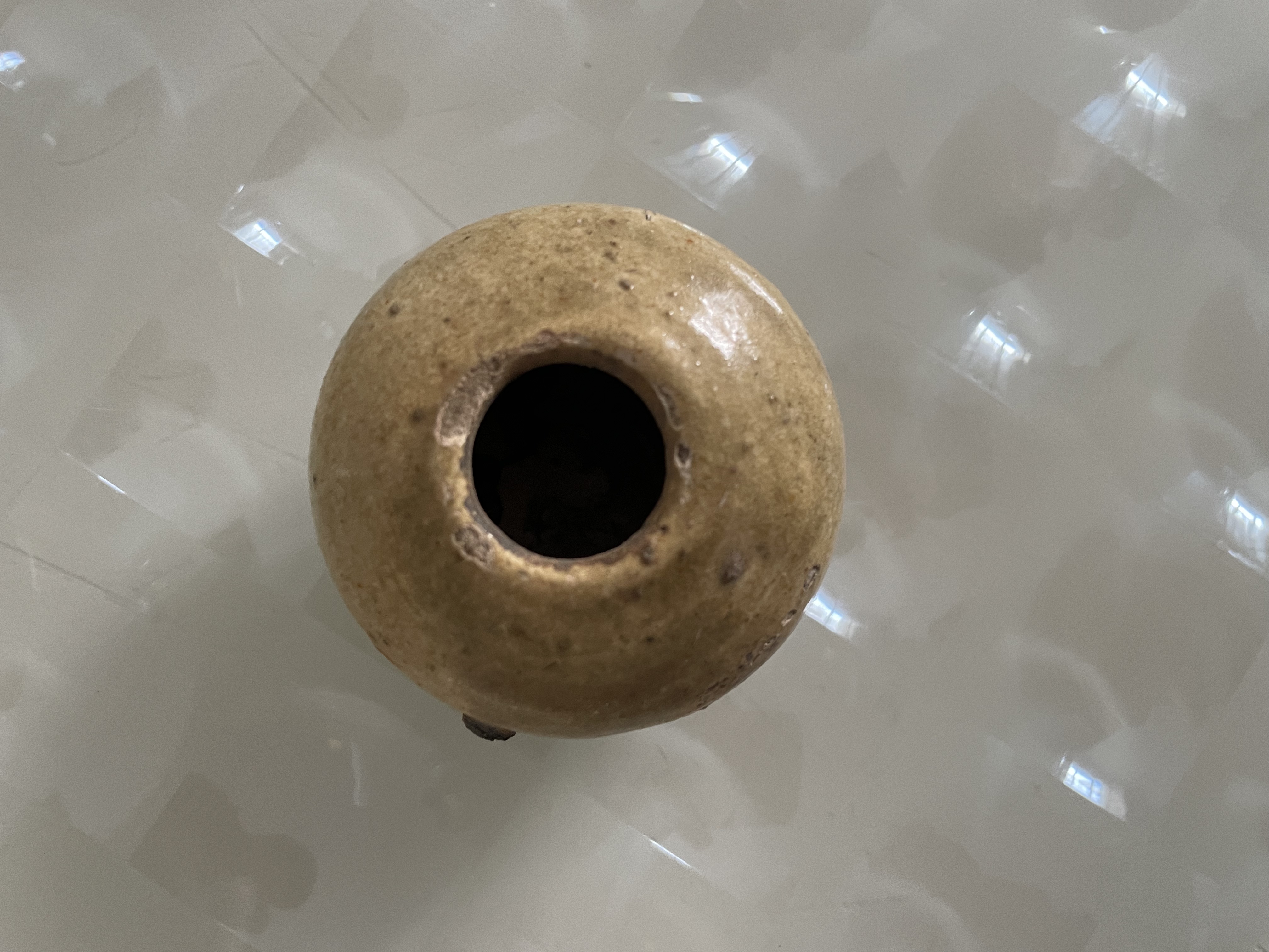 水冲石打造的实用花器花瓶