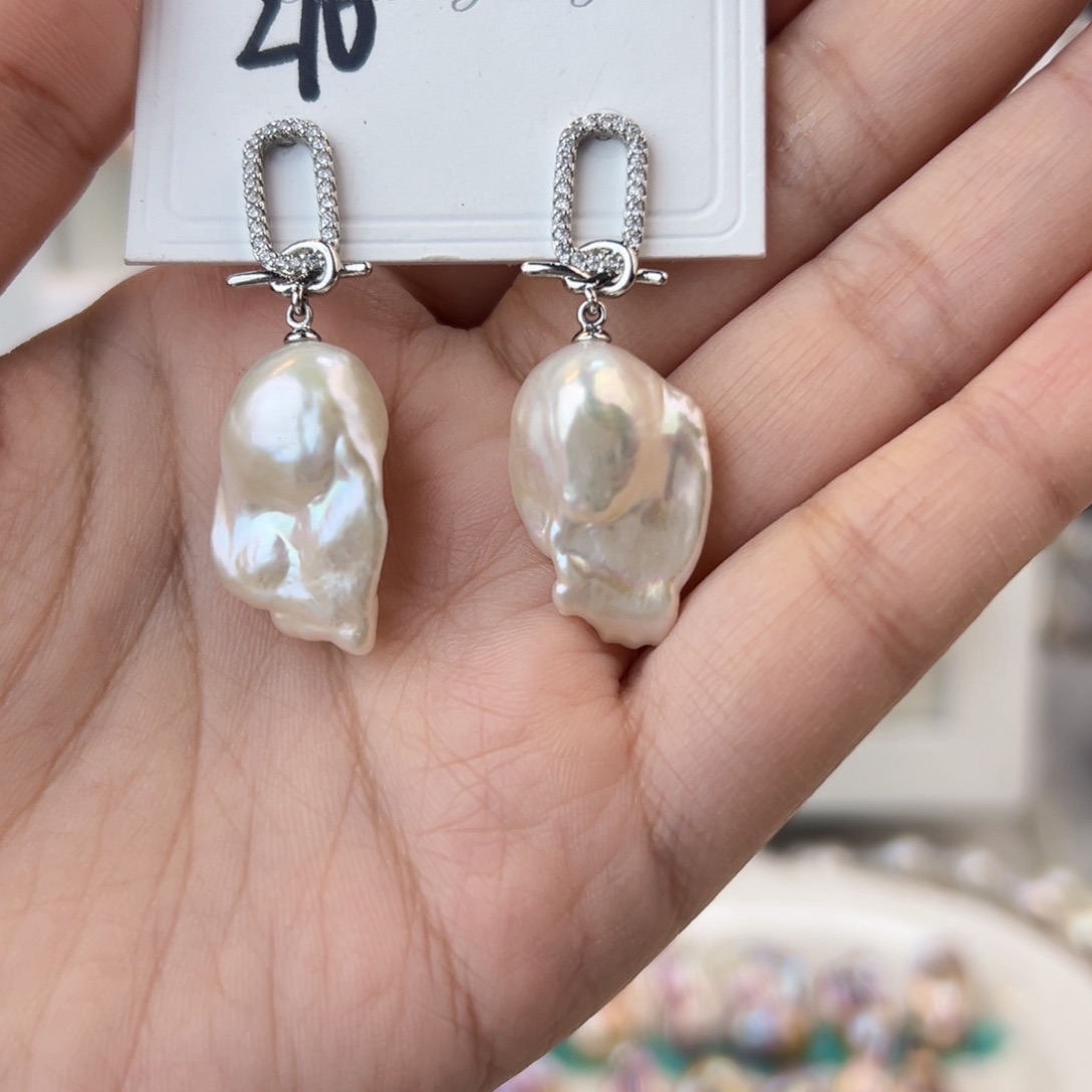 淡水珍珠耳饰未镶嵌