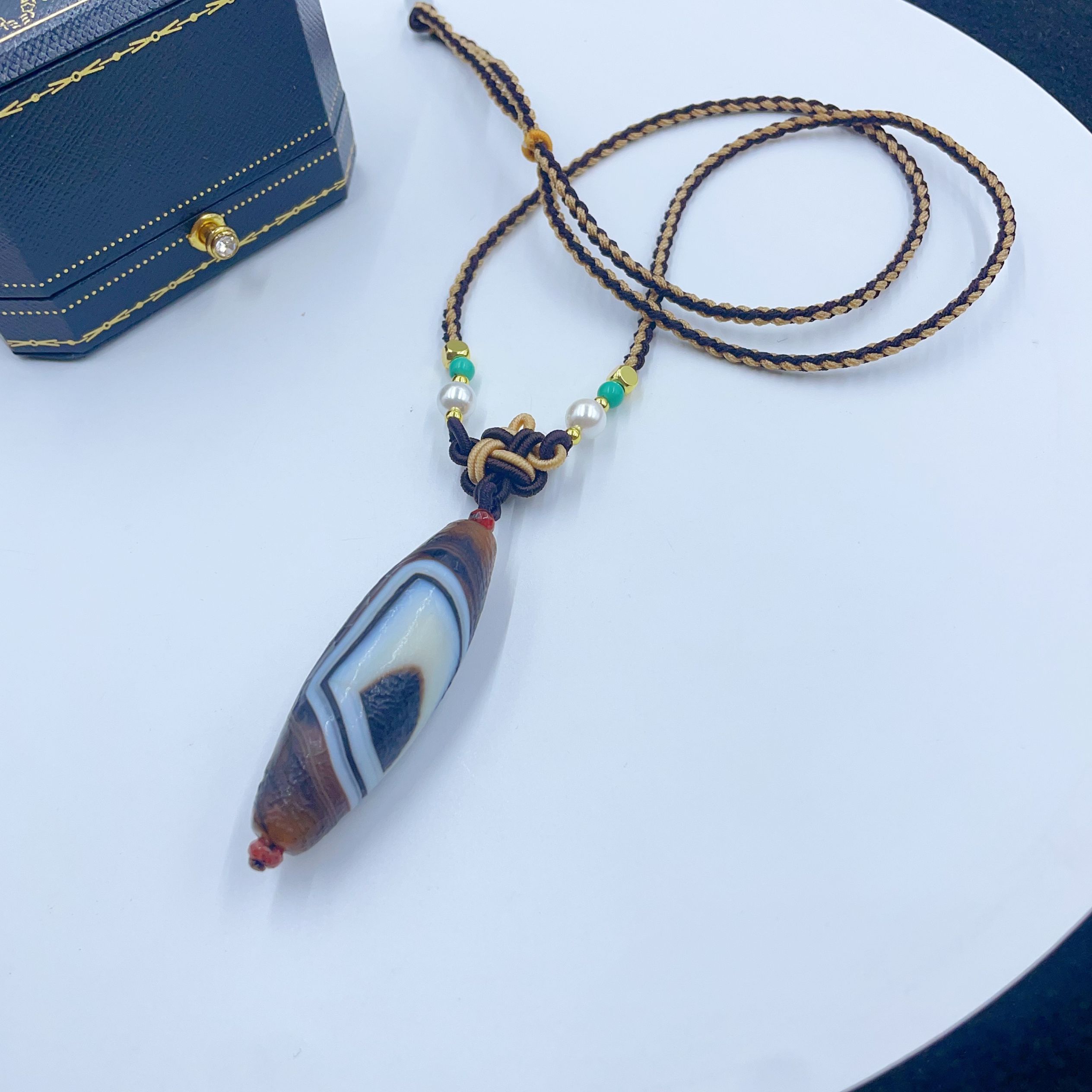 5001  黑色长款吊坠带绳多样性发货