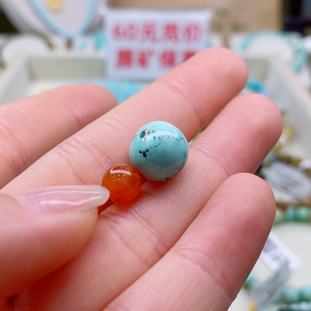 南红玛瑙未镶嵌珠宝奇石