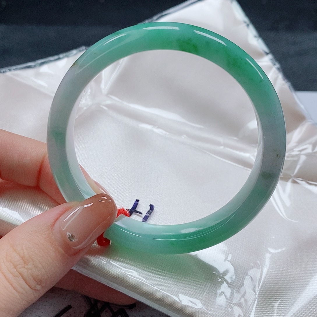 【闪购商品】未镶嵌手镯翡翠506号