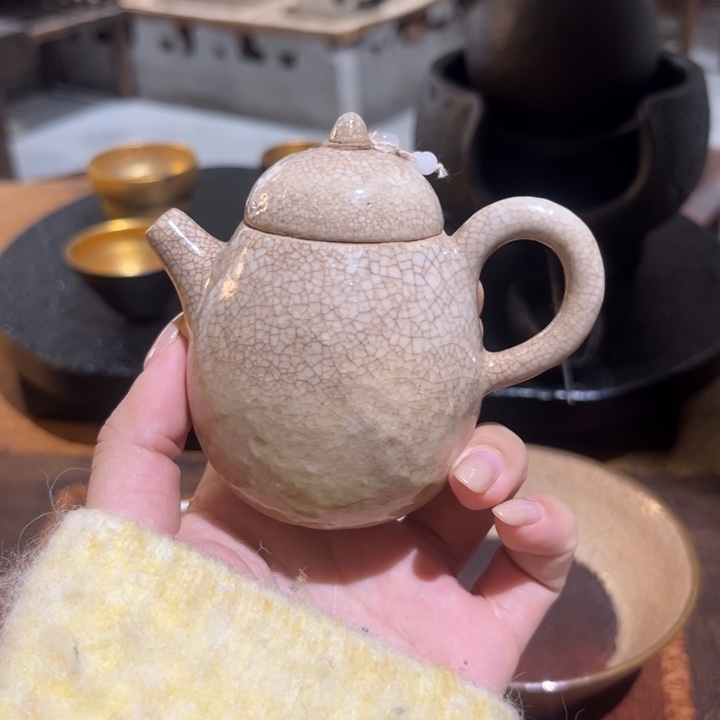 景德镇鱼和熊手工陶艺