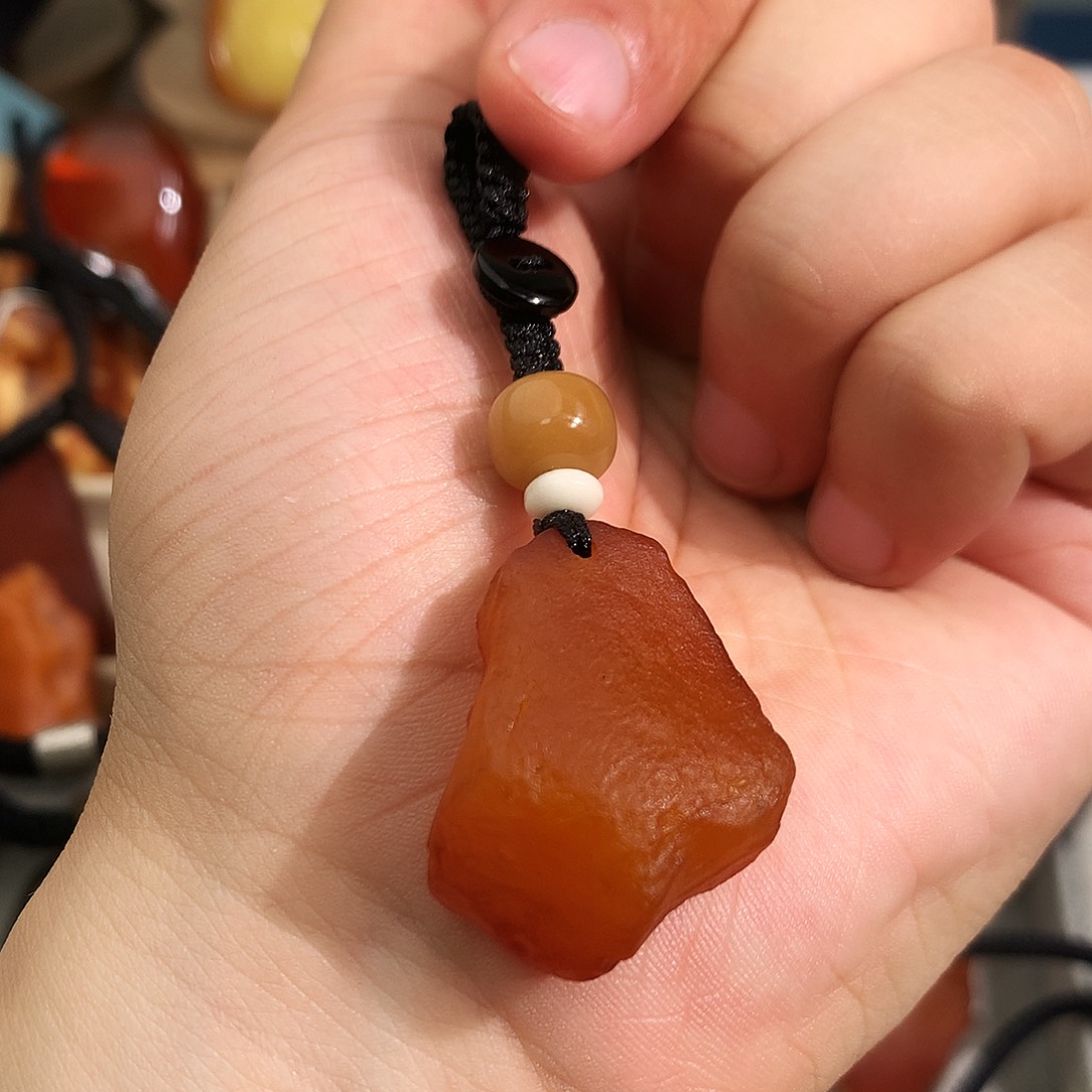 未镶嵌琥珀裸石你