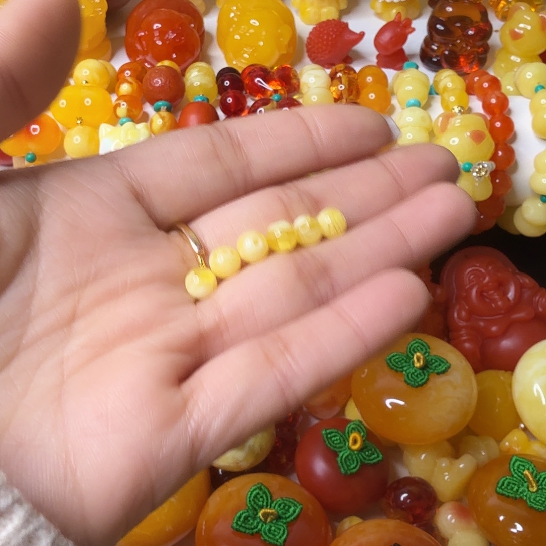 柯***。非金属小不点散珠