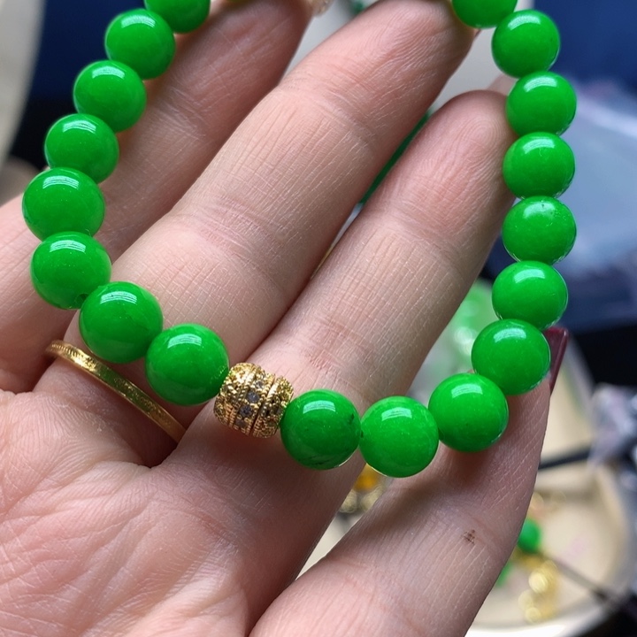 翡翠颈饰未镶嵌吊坠