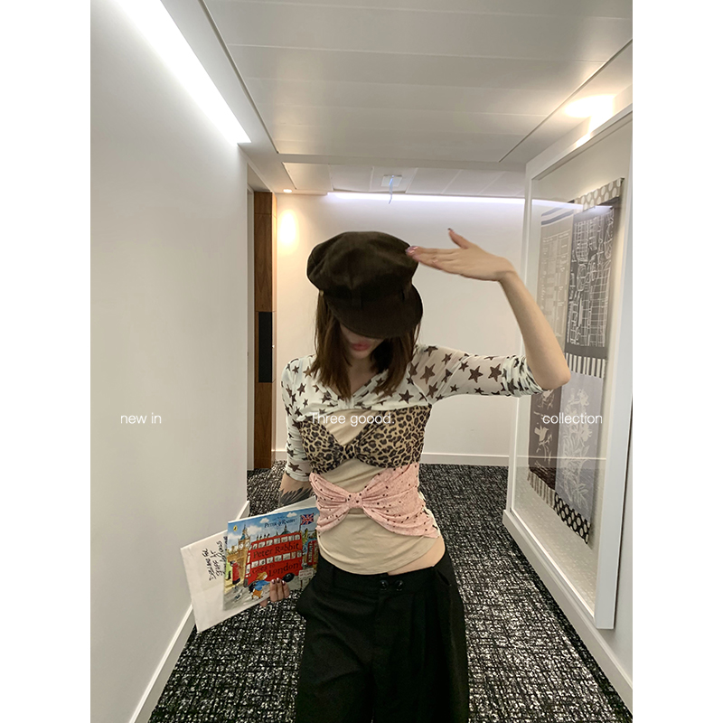 THREE GOOOD/三吉三色豹纹星星网纱拼色蝴蝶结蕾丝上衣Y725E11400