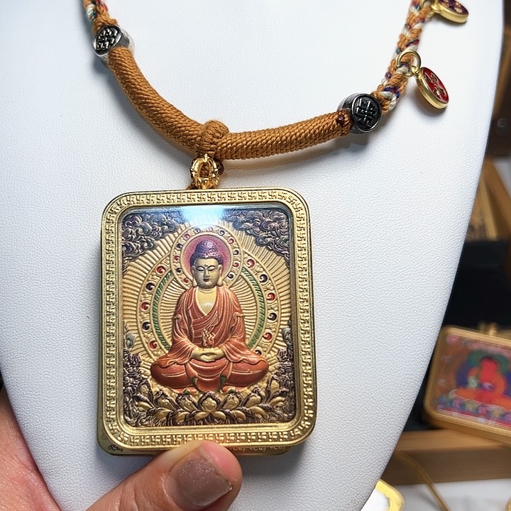 佛心果吊坠王*这是一个人的生活方式的时候