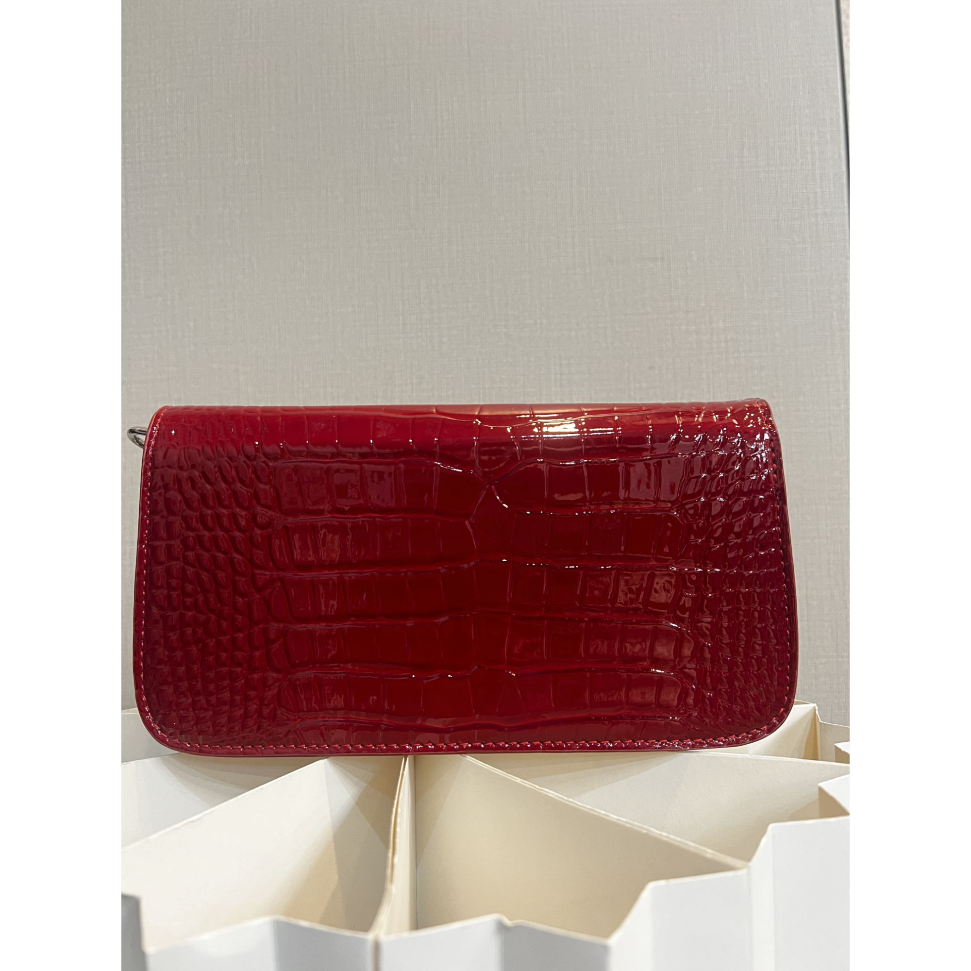 TOLEX2025新款手工时尚百搭亮面油钻女包红色