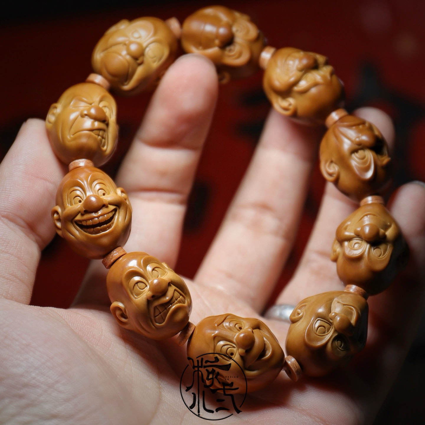 《龙井百态》新款本龙井本工纯手工雕刻！小丑百态！茶山王水晶核