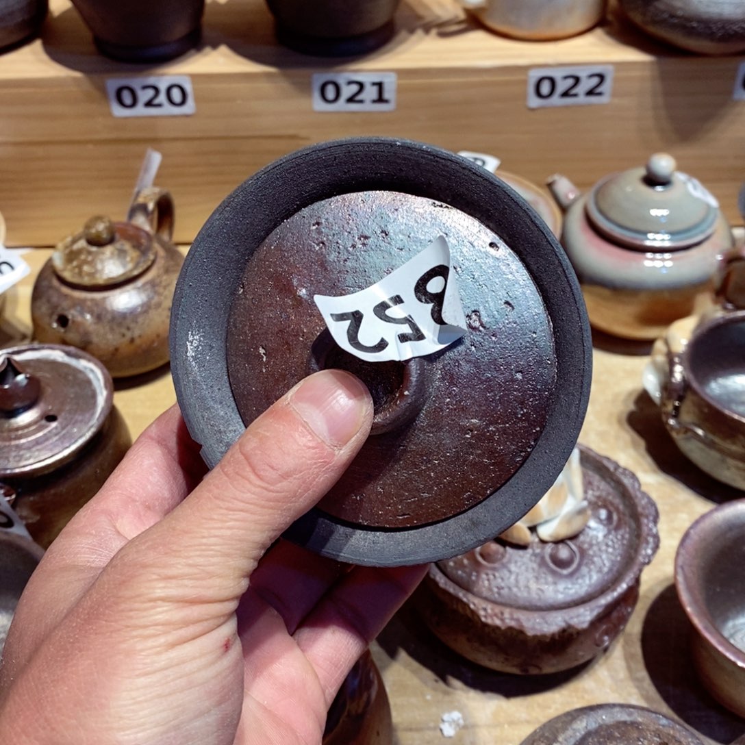 白***鹅瑕疵开播福利，欢迎咨询