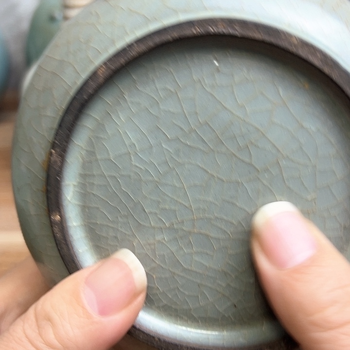 摆件真*.官窑双耳罐瓶子装有