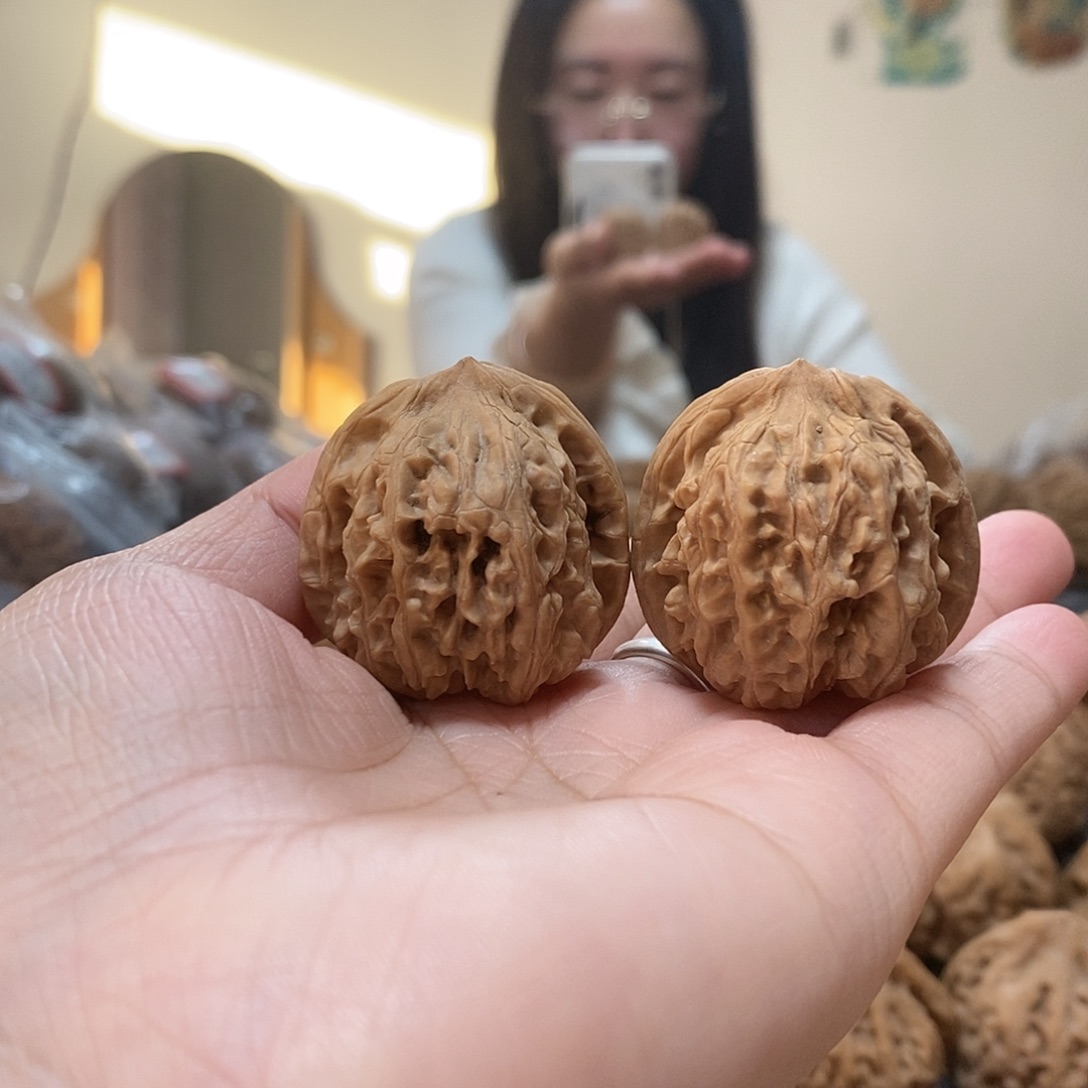 吊坠桃核梨木台35