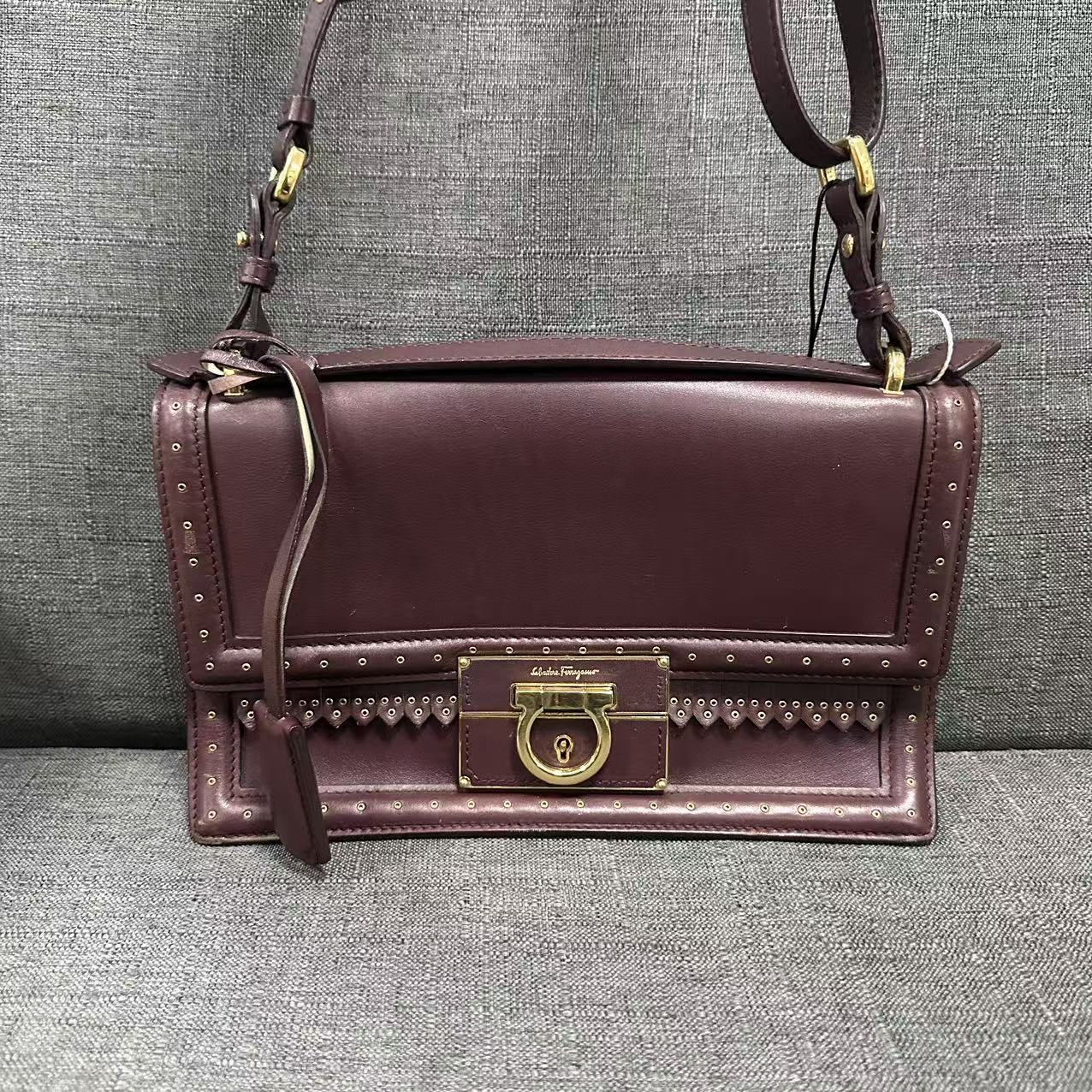 95新 FERRAGAMO/菲拉格慕 乱乱子中古/女士/单肩包/91036