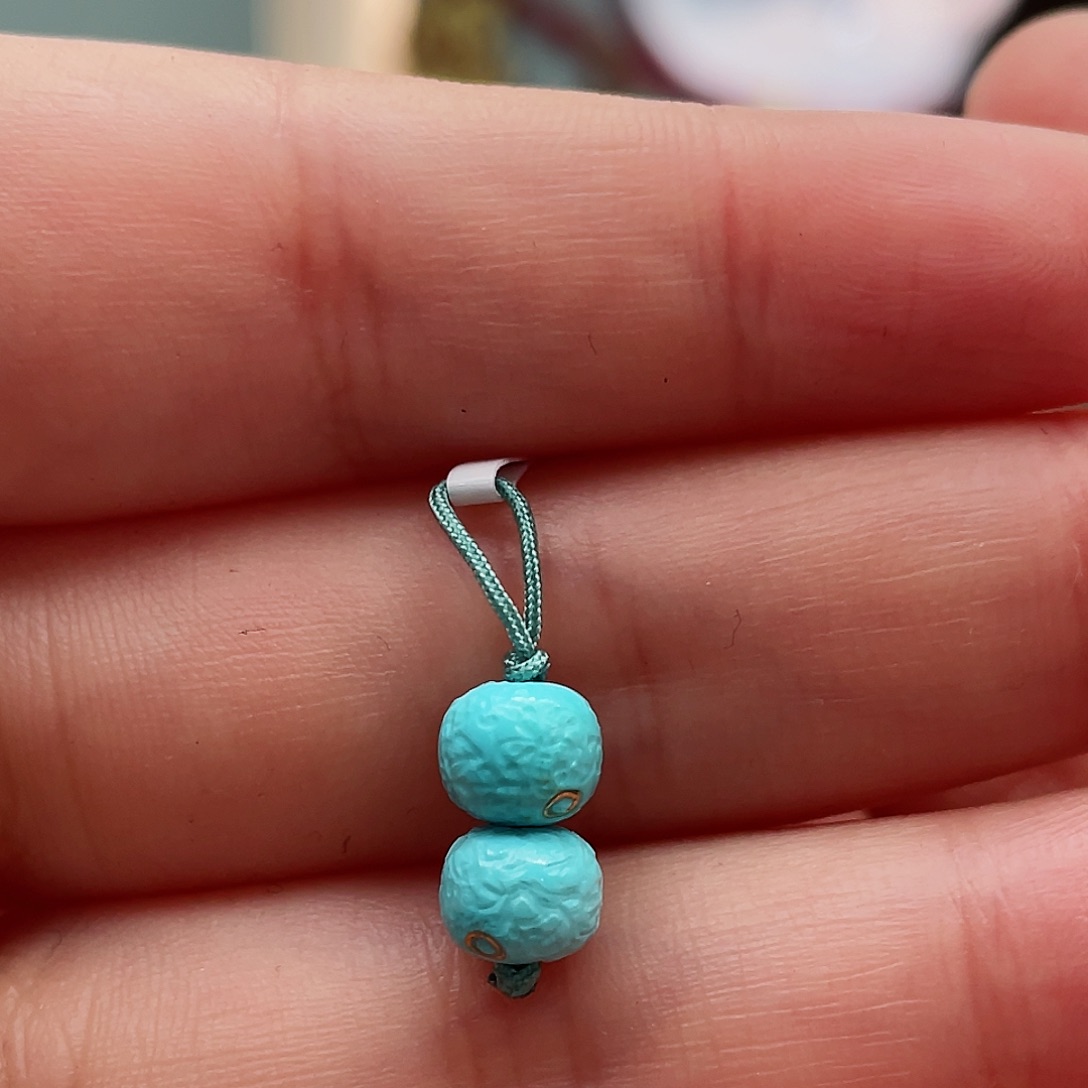 绿松石颈饰未镶嵌