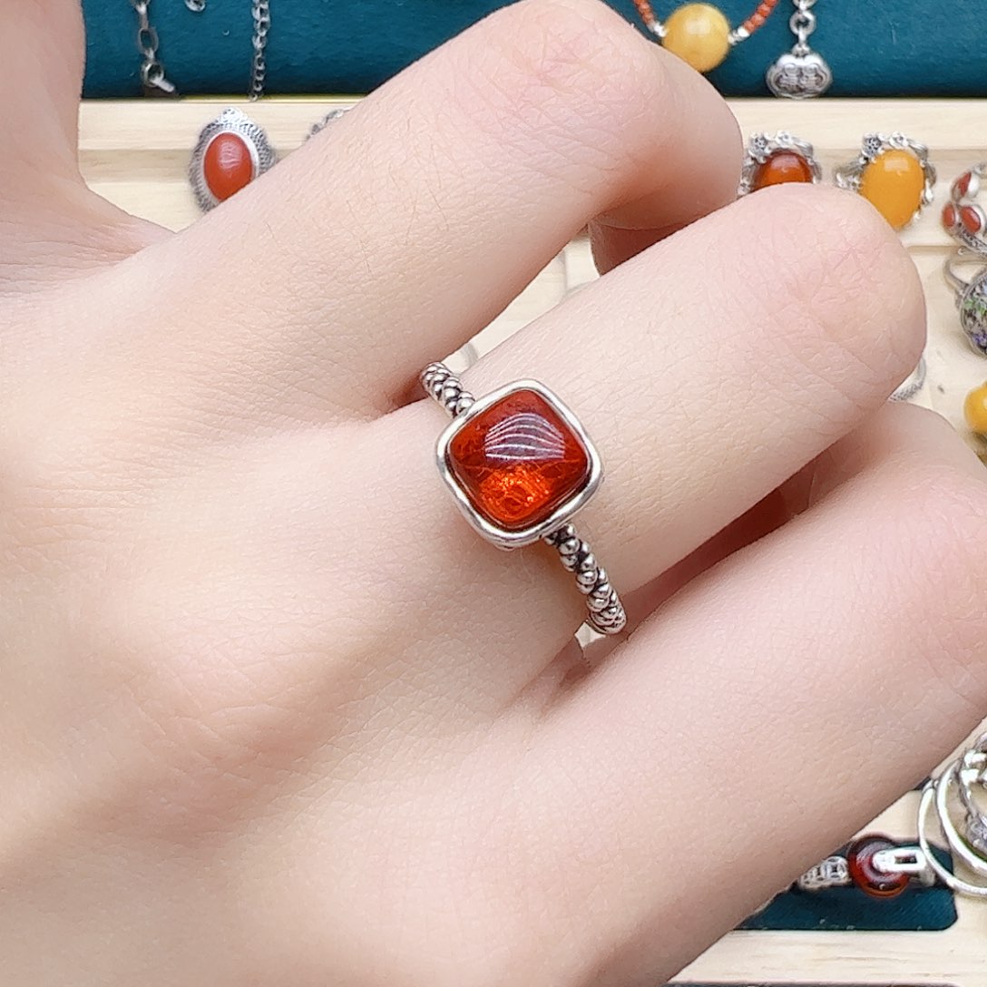 血珀戒指银S925镶嵌天然