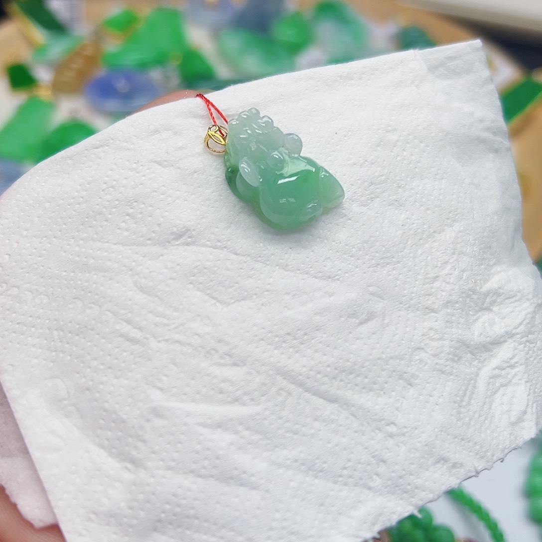 翡翠颈饰18K金镶嵌天然缅料A货一件