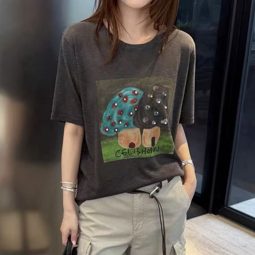彩珠小蘑菇//巨美油画感！钉珠卡通字母透气时尚气质上衣短袖